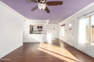 Photo #4: 6658140 Listing