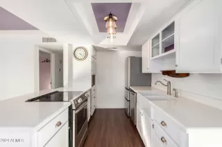 Photo #5: 6658140 Listing