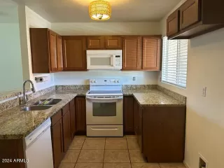 Photo #2: 6658148 Listing 