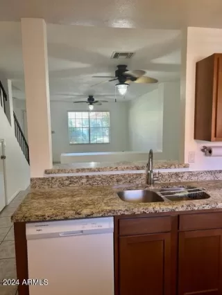 Photo #3: 6658148 Listing 