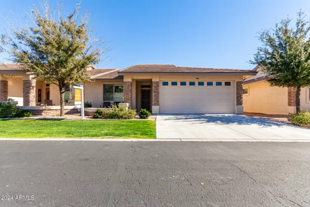 MLS: 6658155 Condo For Sale