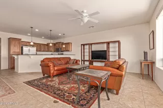 Photo #3: 6658155 Listing