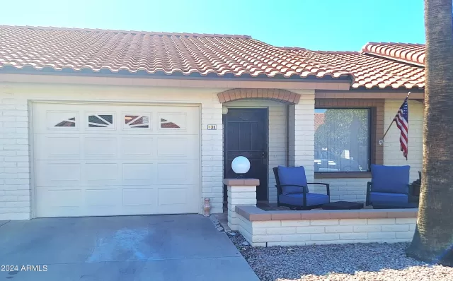 MLS: 6658342 Condo For Sale