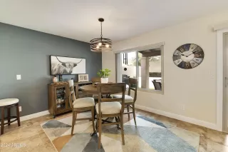 Photo #4: 6658359 Listing