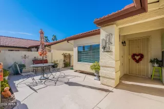 Photo #3: 6658472 Listing