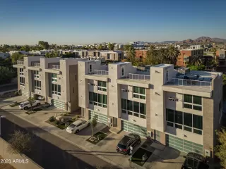 Photo #2: 6658514 Listing