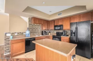 Photo #1: 6658779 Listing 