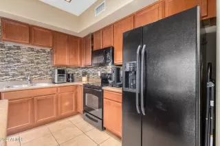 Photo #3: 6658779 Listing 