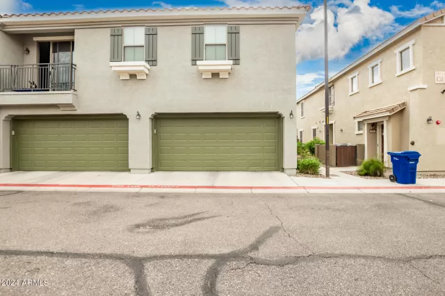 MLS: 6658817 Condo For Sale