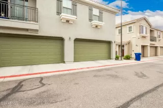 Photo #1: 6658817 Listing 