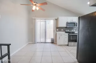 Photo #3: 6658822 Listing