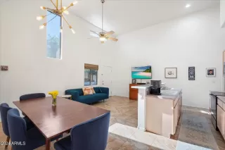 Photo #2: 6658889 Listing