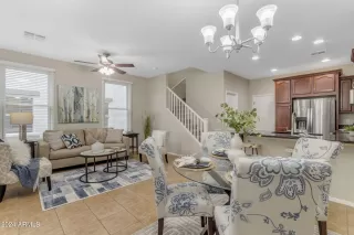 Photo #3: 6659102 Listing 