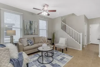 Photo #6: 6659102 Listing 