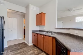 Photo #5: 6659237 Listing 