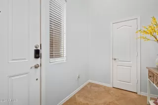 Photo #5: 6659251 Listing