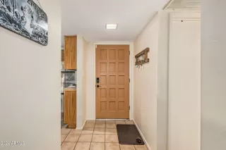 Photo #3: 6659713 Listing