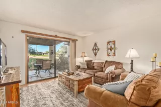 Photo #4: 6659713 Listing