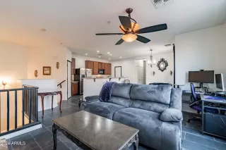 Photo #6: 6659749 Listing