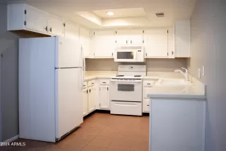 Photo #5: 6659846 Listing 