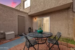 Photo #3: 6659944 Listing