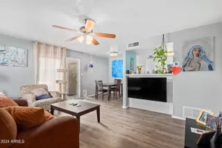 Photo #4: 6659944 Listing