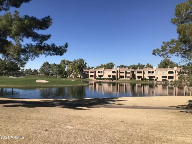 MLS: 6659970 Condo For Sale