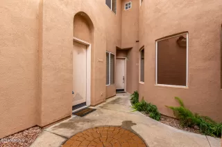 Photo #5: 6659970 Listing