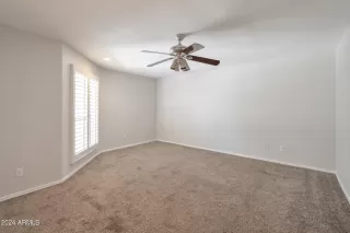 Photo #6: 6660035 Listing