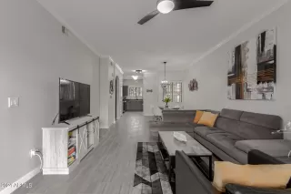 Photo #3: 6660114 Listing