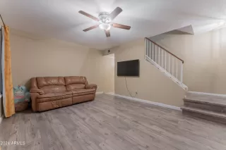 Photo #5: 6660599 Listing 