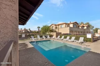 Photo #2: 6660613 Listing 