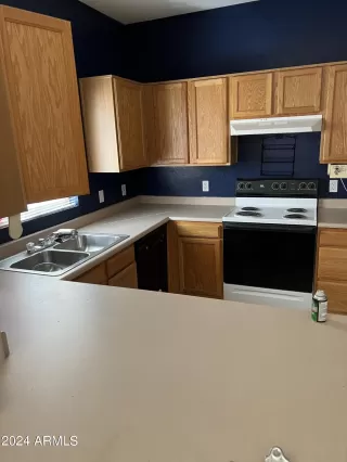 Photo #3: 6660613 Listing 