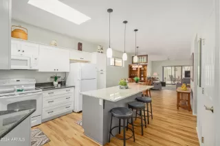 Photo #1: 6660776 Listing