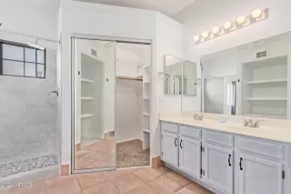 Photo #4: 6660798 Listing 