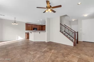 Photo #3: 6660934 Listing 