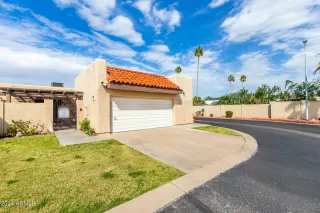 Photo #1: 6661005 Listing