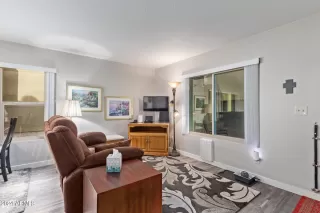 Photo #3: 6661010 Listing