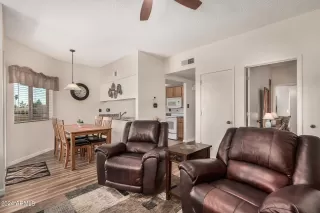 Photo #2: 6661133 Listing