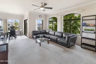 Photo #4: 6661414 Listing