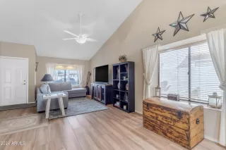 Photo #5: 6661568 Listing 