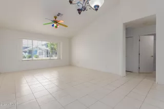 Photo #6: 6661641 Listing 