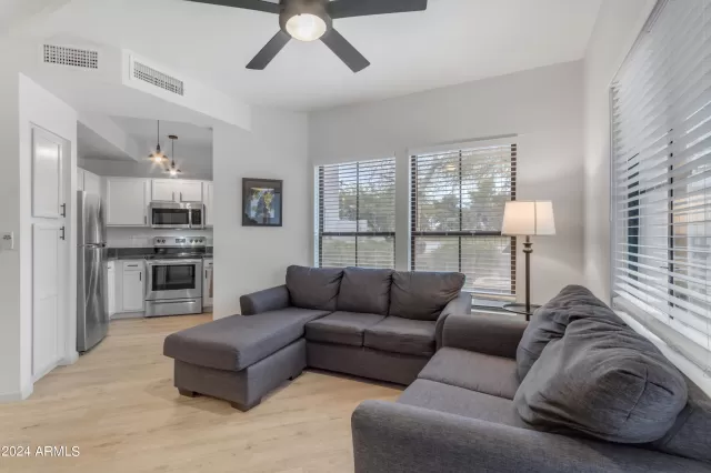 MLS: 6661760 Condo For Sale