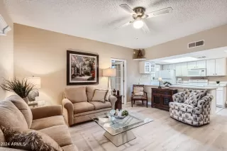 Photo #2: 6661840 Listing