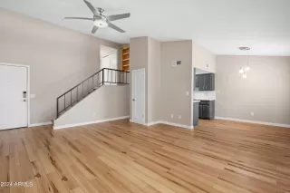 Photo #2: 6661905 Listing