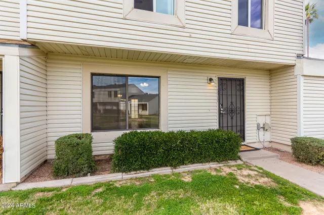 MLS: 6662010 Condo For Sale