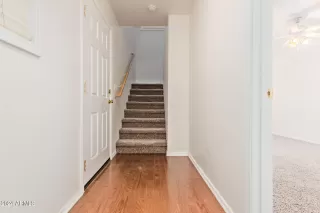 Photo #5: 6662074 Listing