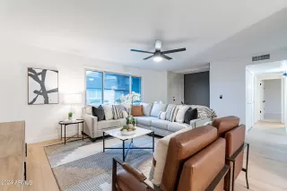 Photo #2: 6662136 Listing 