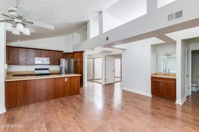 MLS: 6662195 Condo For Sale