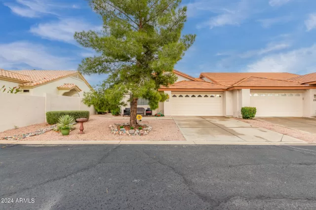 MLS: 6662223 Condo For Sale